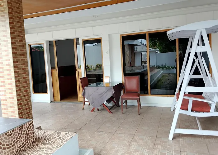 Villa Privat Pool At *